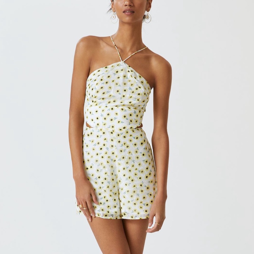 *Anthropologie Hutch Ditsy Floral Seaside Romper